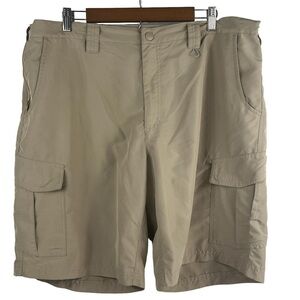 FIELD & STREAM MEN'S KHAKI‎ CARGO STYLE SHORTS